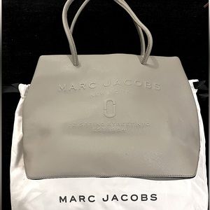 MARC JACOBS Saffiano Logo Embossed East West Tote Bag in Rare Grey